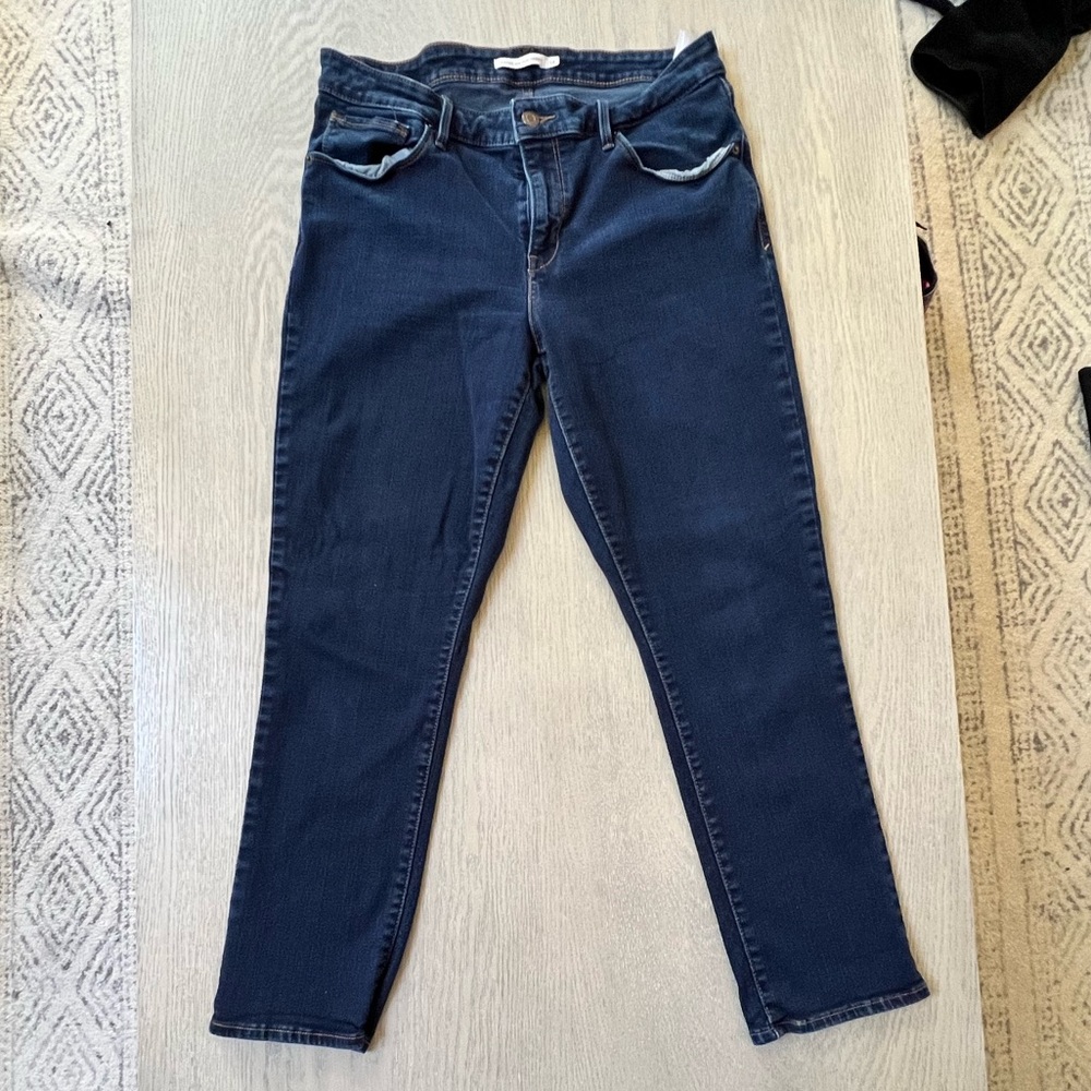 Levi’s Women’s Classic Mid Rise Skinny Jeans - Size 14